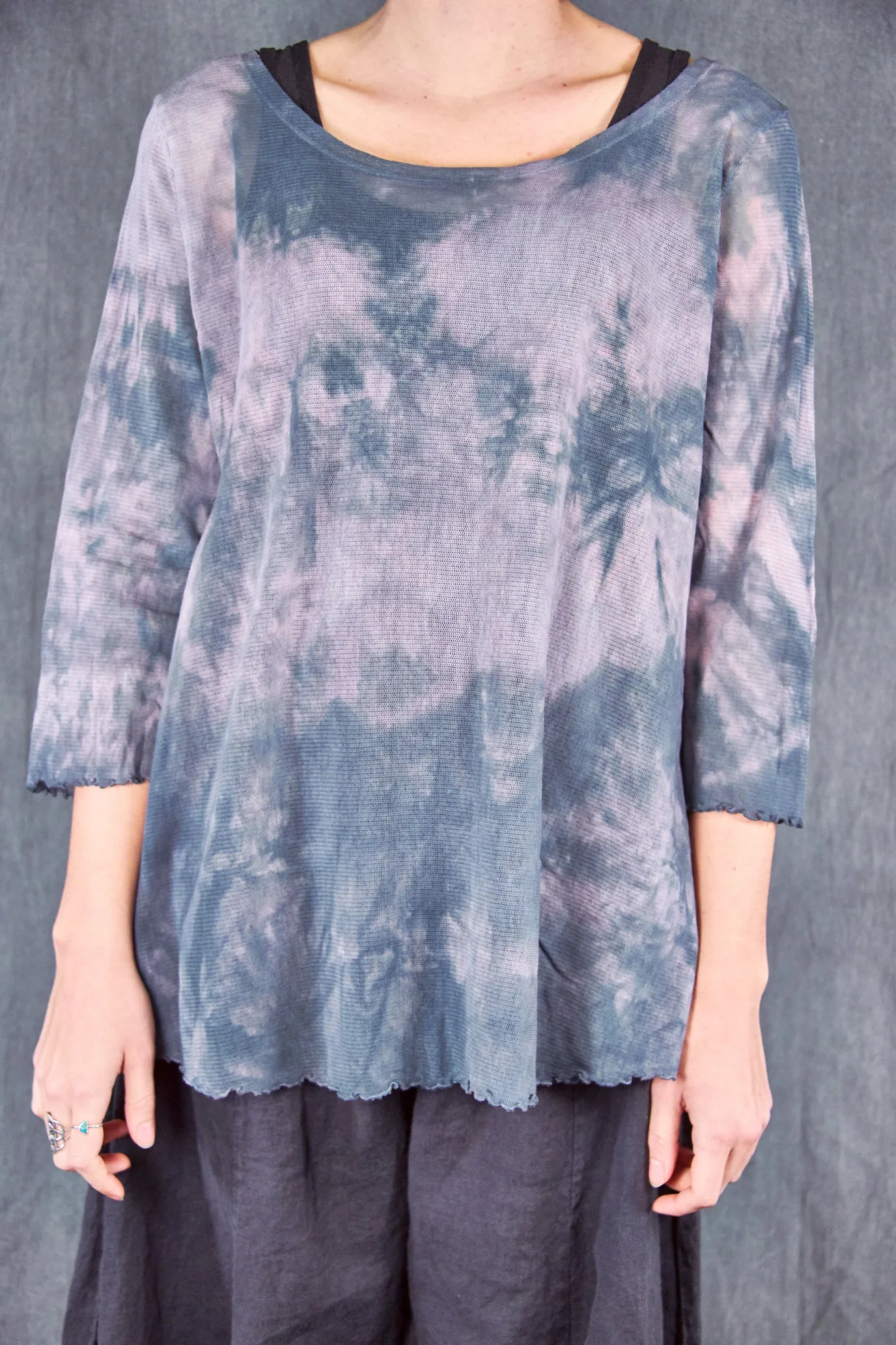 1145HD Hand-dyed Mesh Cafe Tee River/Rose Quartz-U