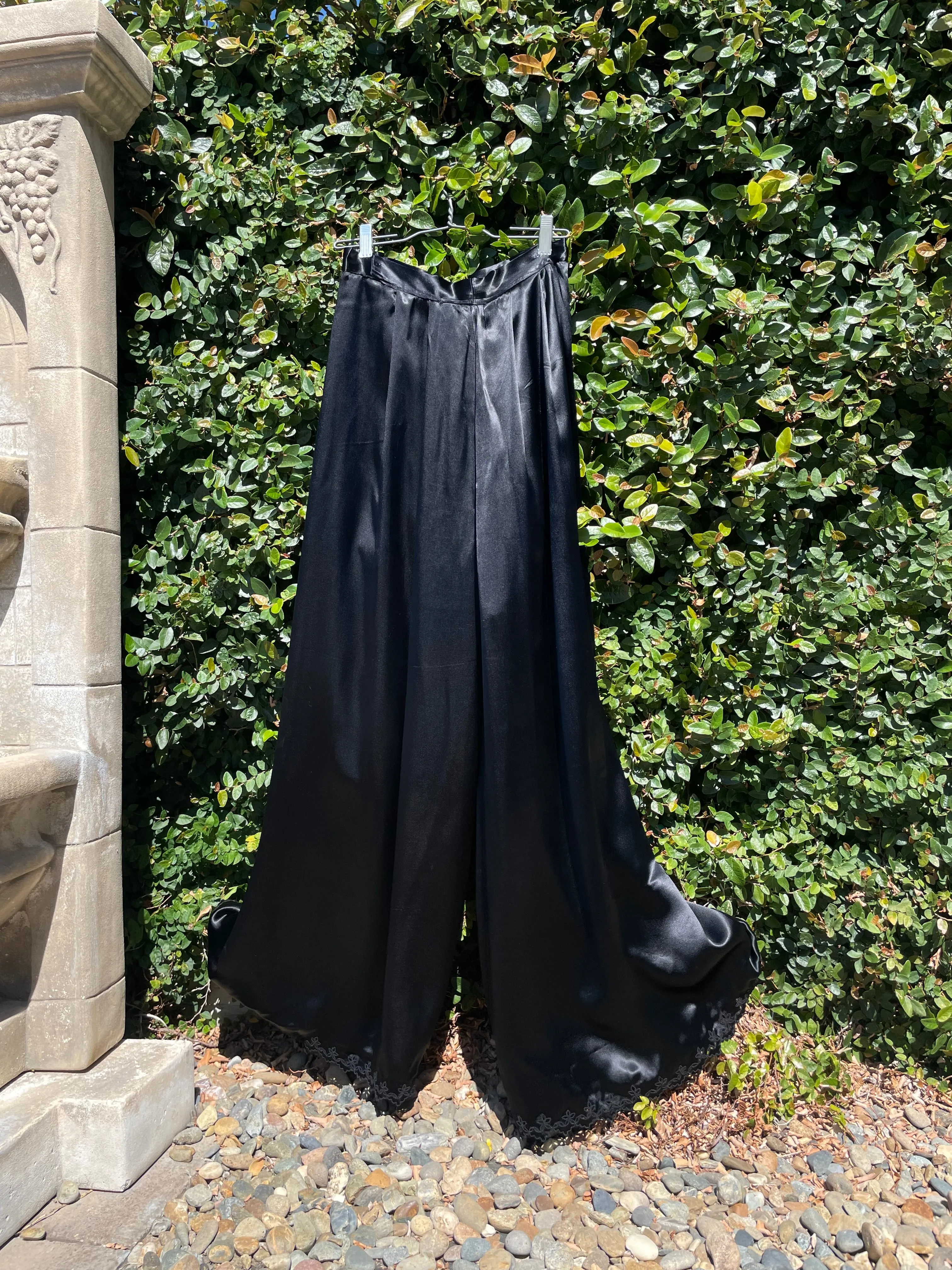 1940s Noir Satin Side Snap Wide Leg Eyelet Border Palazzo Pants