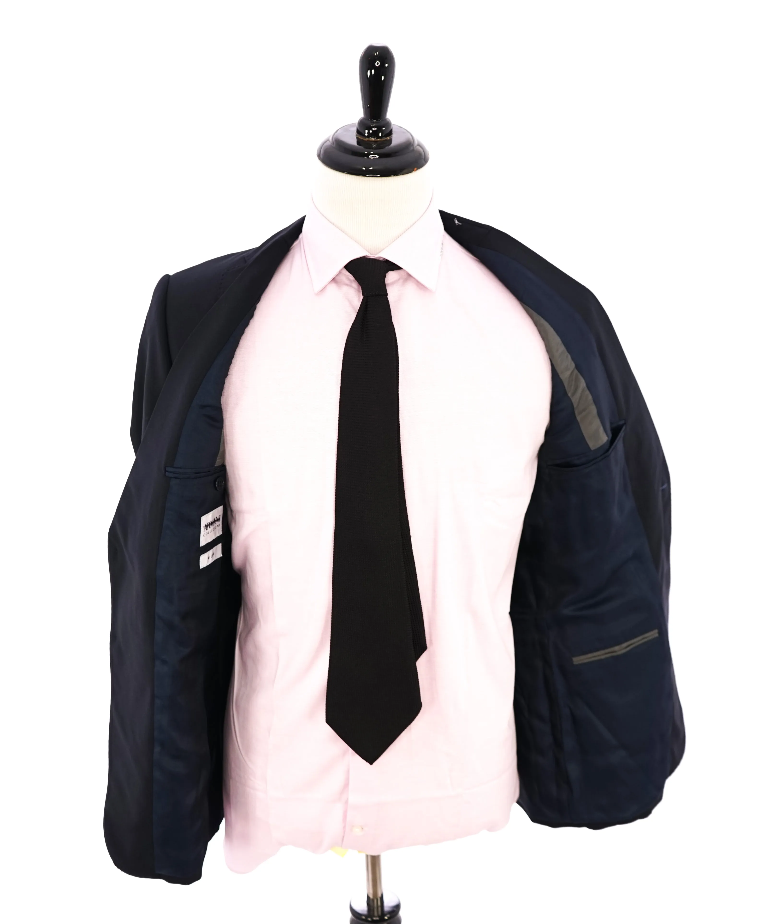 ARMANI COLLEZIONI - Navy 2-Button Notch Lapel "M Line" Slim Suit - 40R