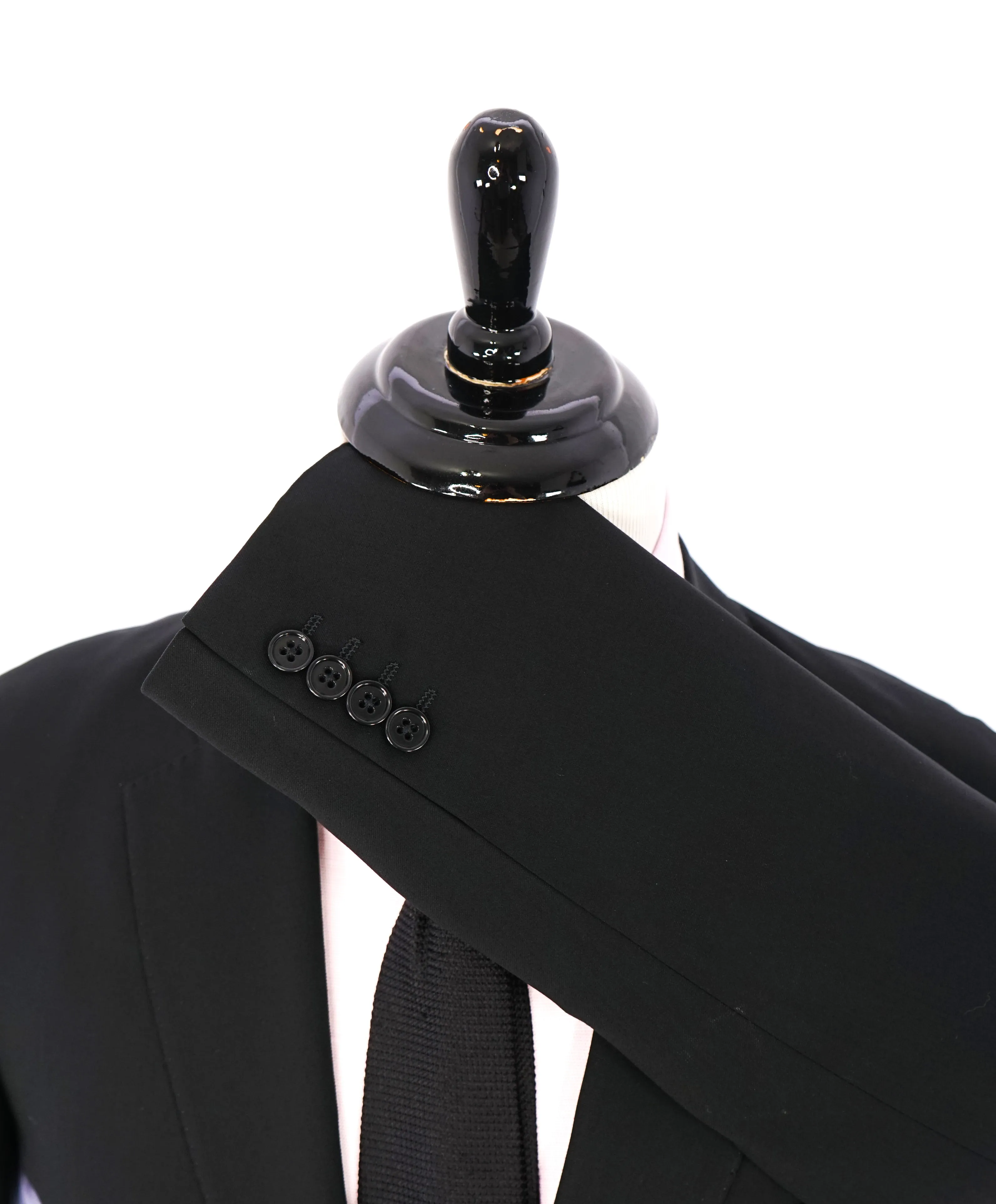 ARMANI COLLEZIONI -  "G Line" Slim Modern Black Notch Lapel Suit - 40R