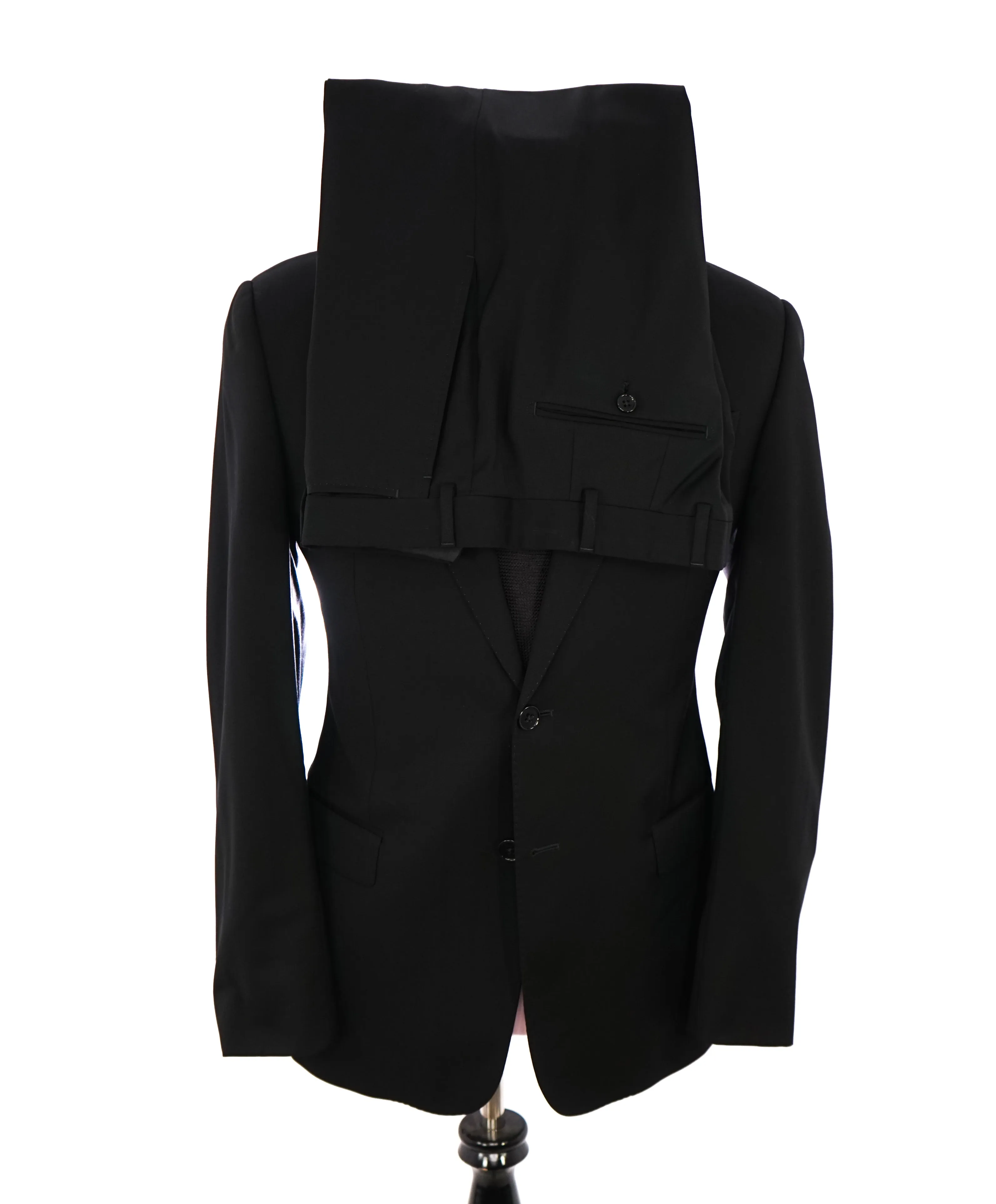 ARMANI COLLEZIONI -  "G Line" Slim Modern Black Notch Lapel Suit - 40R