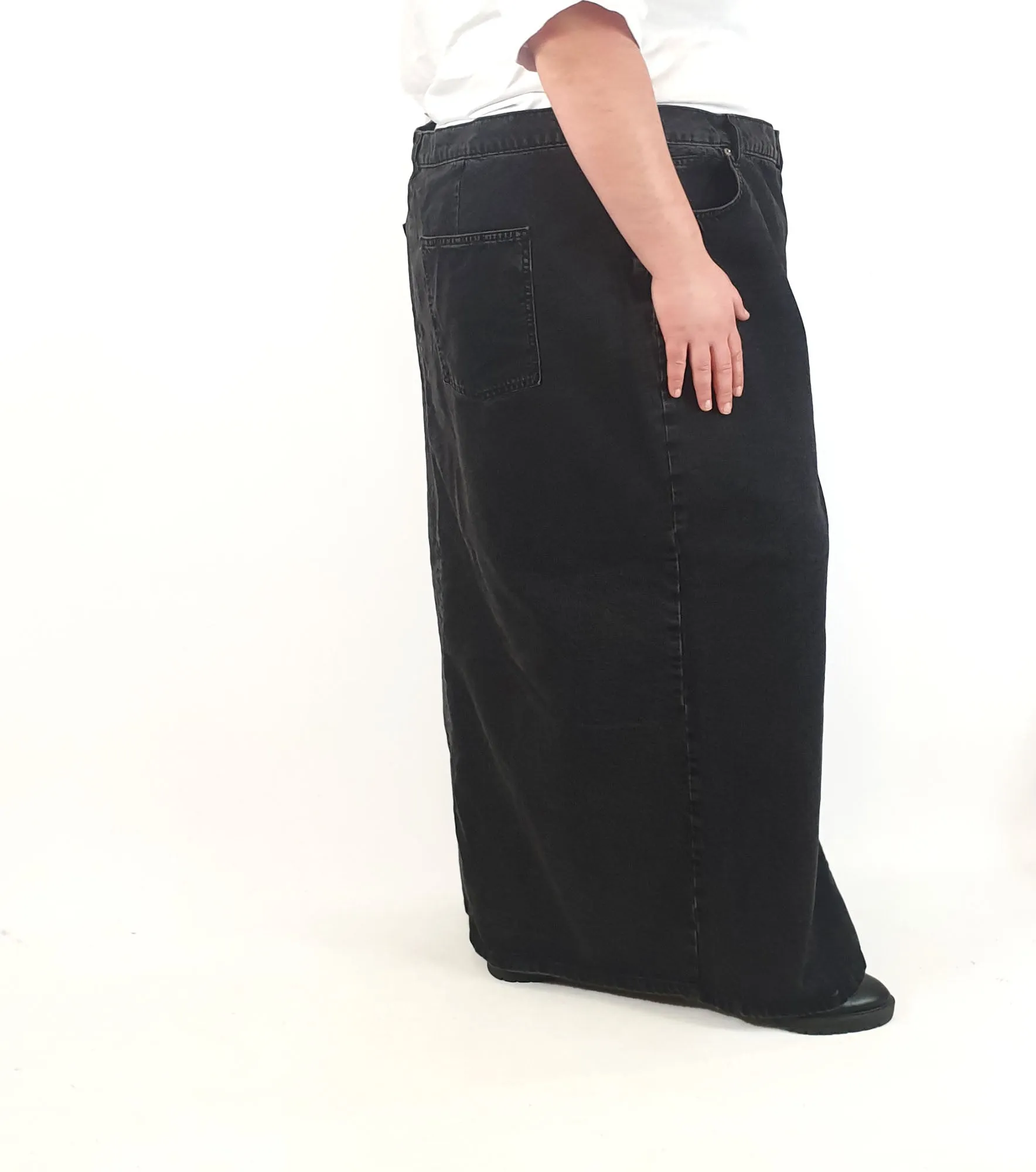Asos Curve black denim skirt size UK28