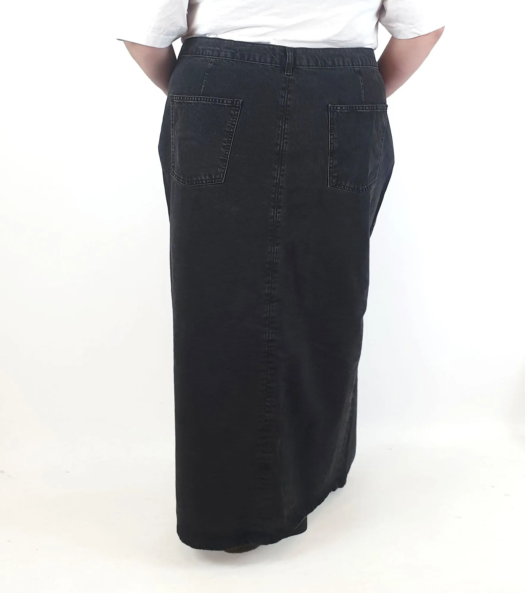 Asos Curve black denim skirt size UK28