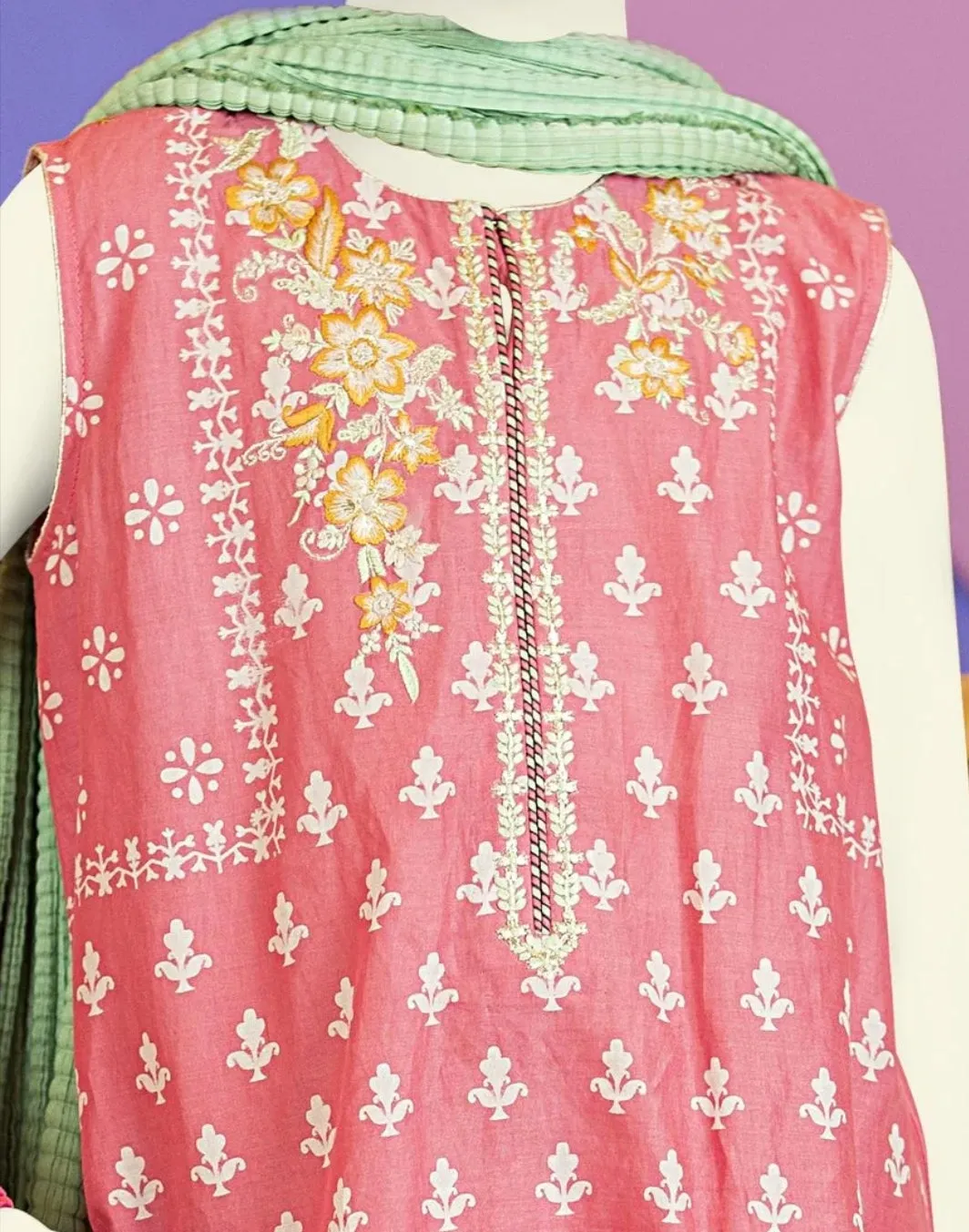 Baby girl kurta shalwar for the event of Eid # K2693