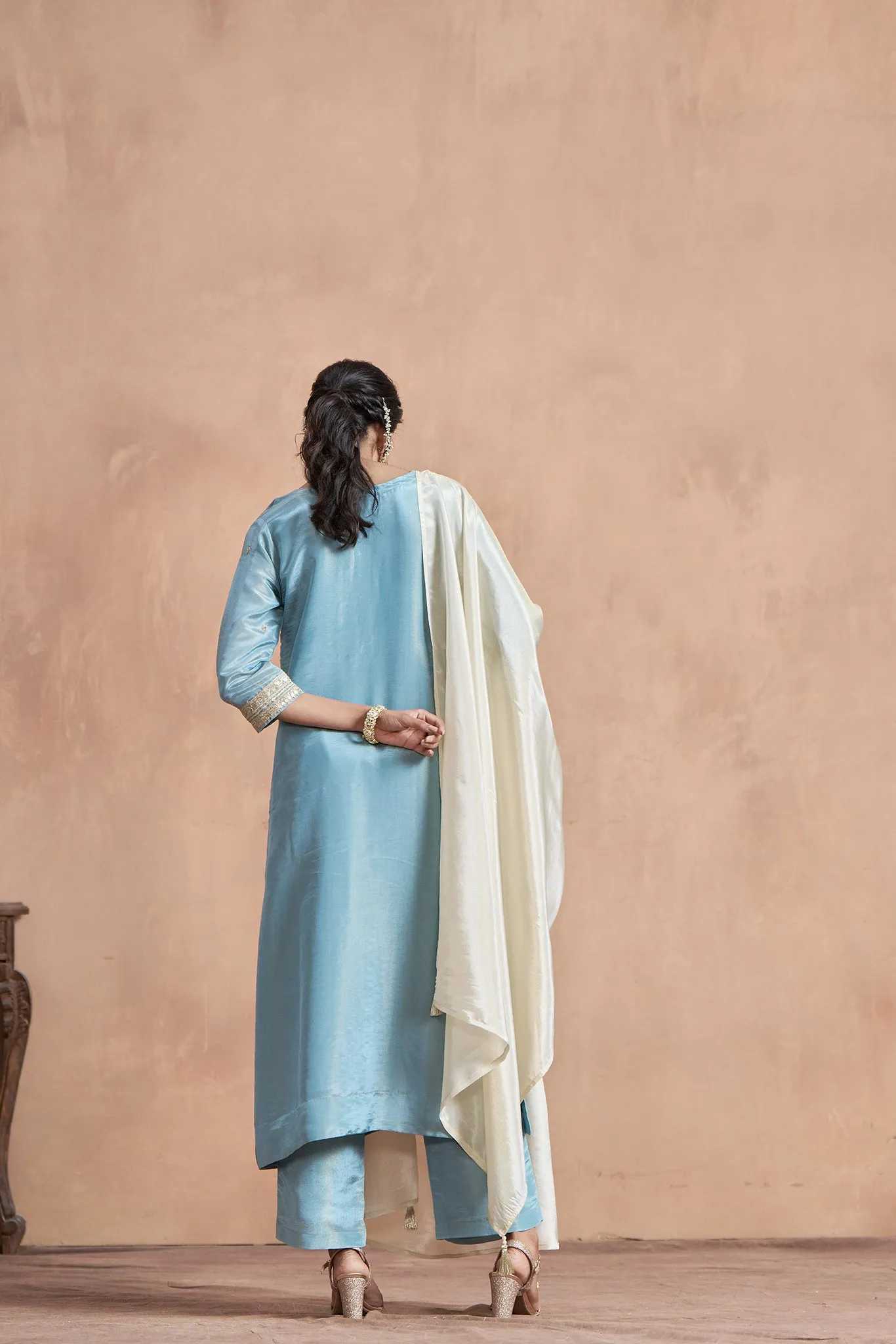 Blue Kurta Set With Embroidered Lase