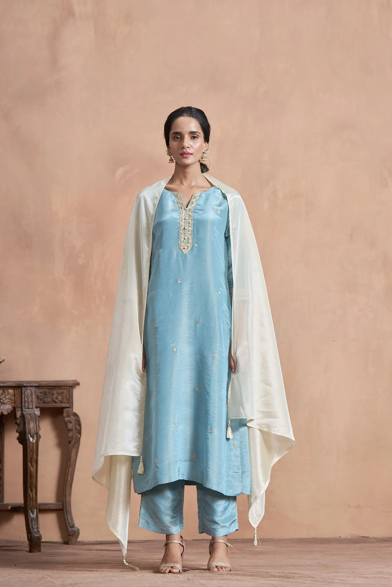 Blue Kurta Set With Embroidered Lase