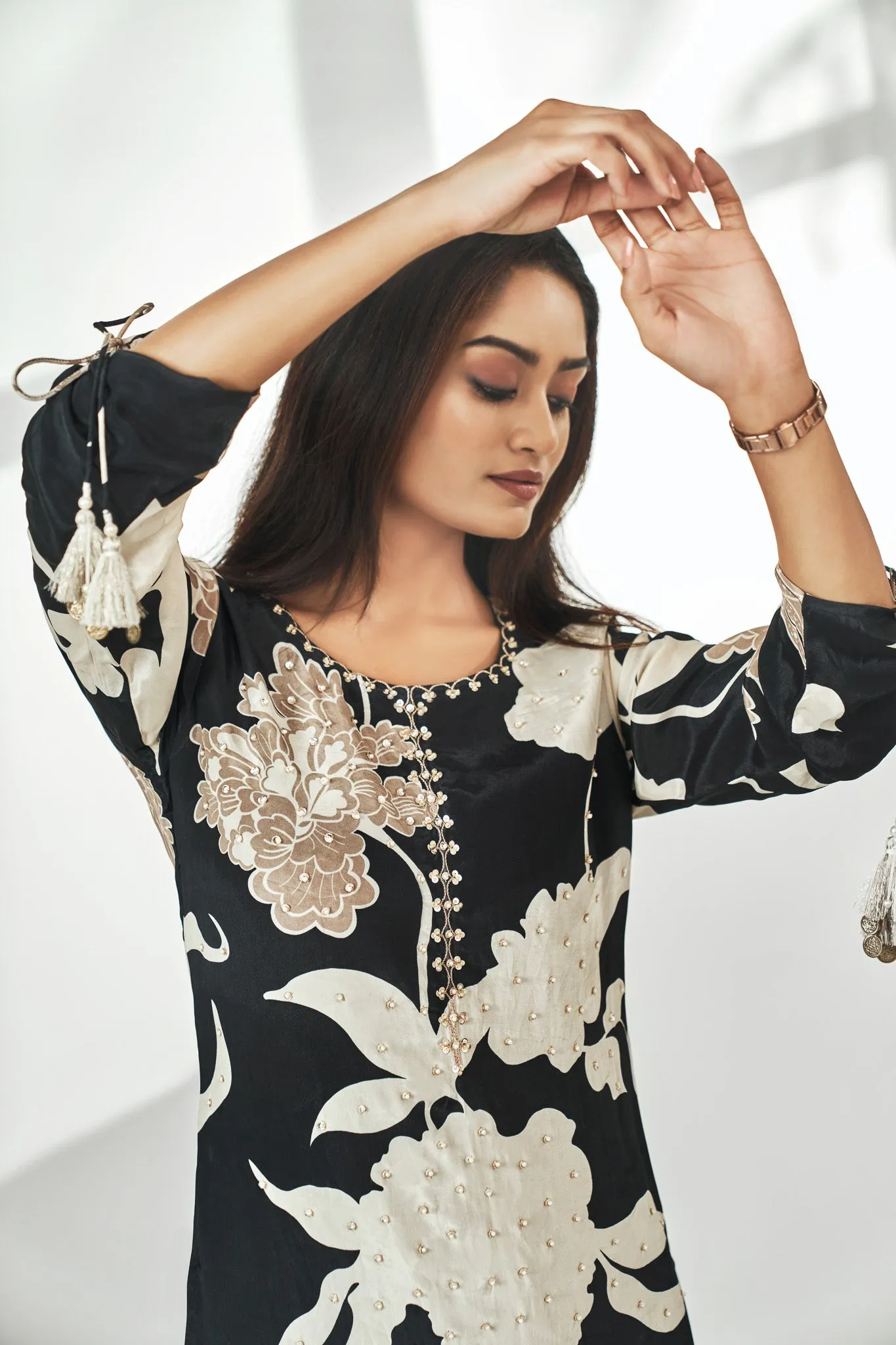 Cream Flower Print Kurta set