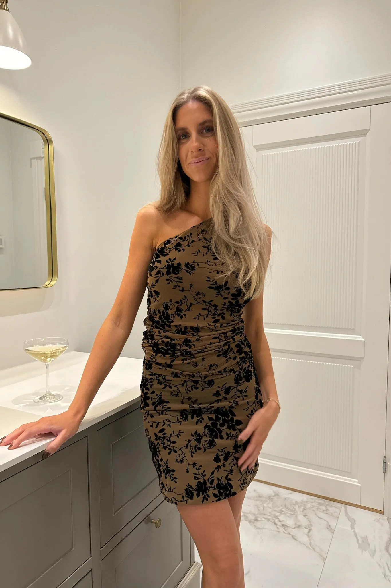 EllaIC Mesh Top - Beige Sort Blomster Print