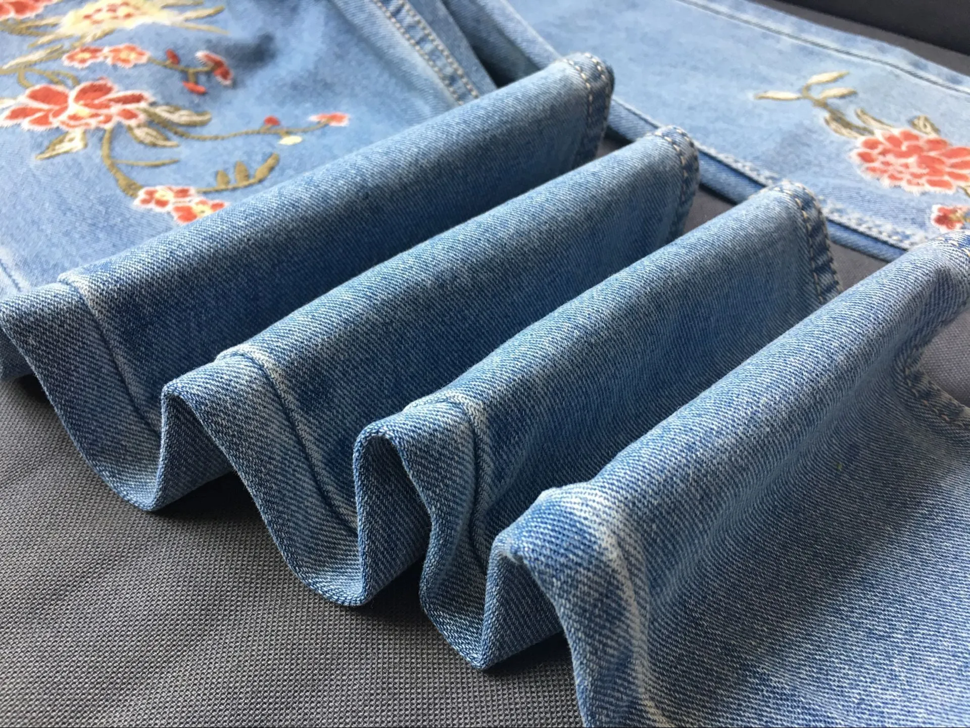 Embroidered High-rise Slim Denim Cropped Pants