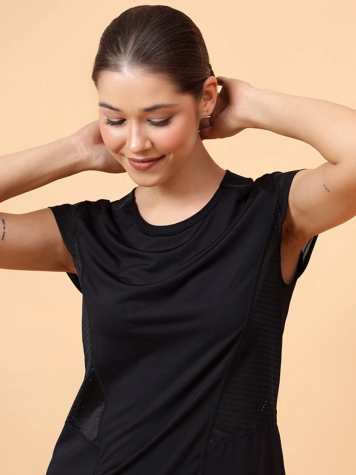 Fitkin Women's Black Solid Side Mesh Training Top