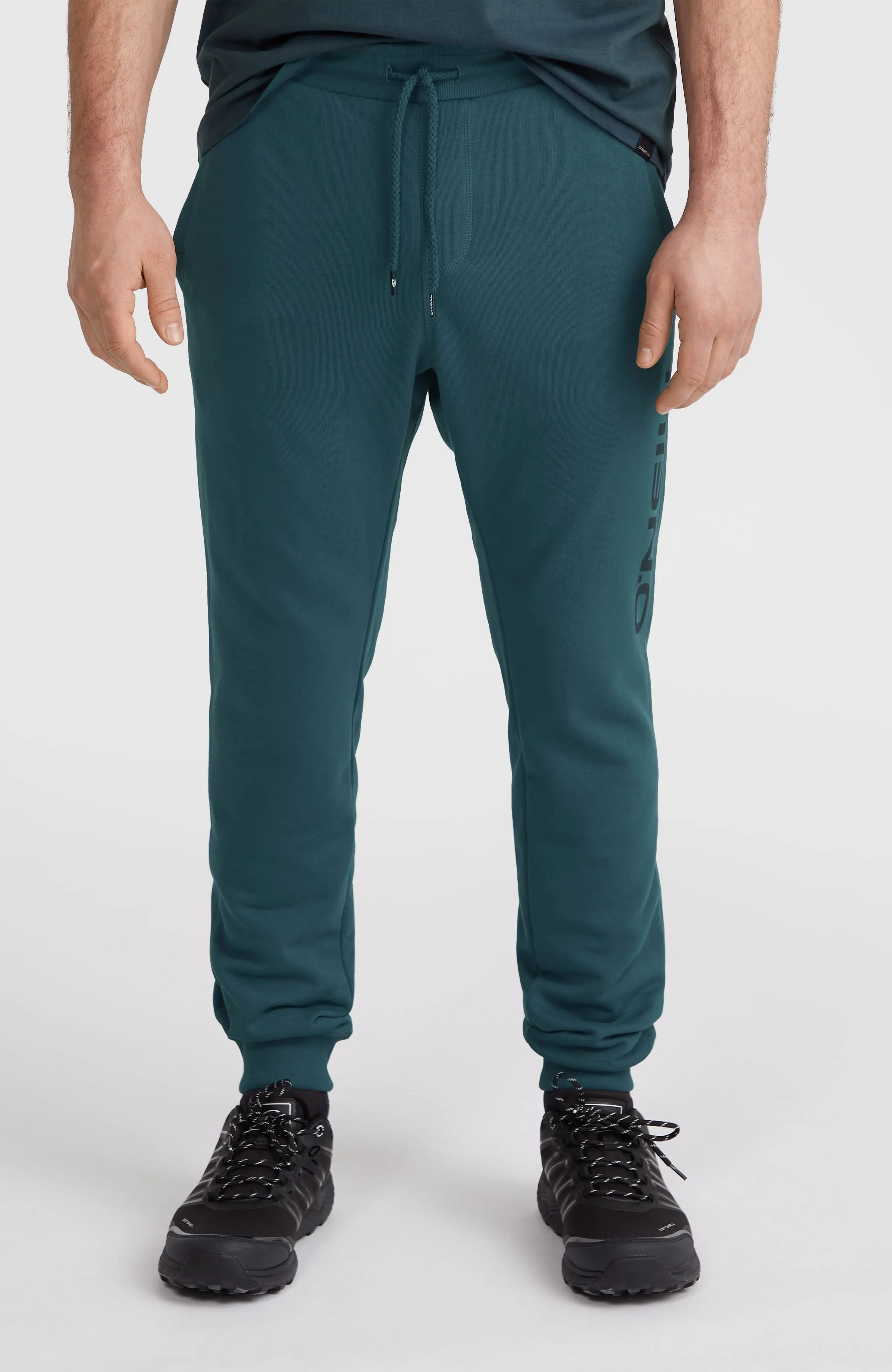 Logo Jogginghose | Alma Steel