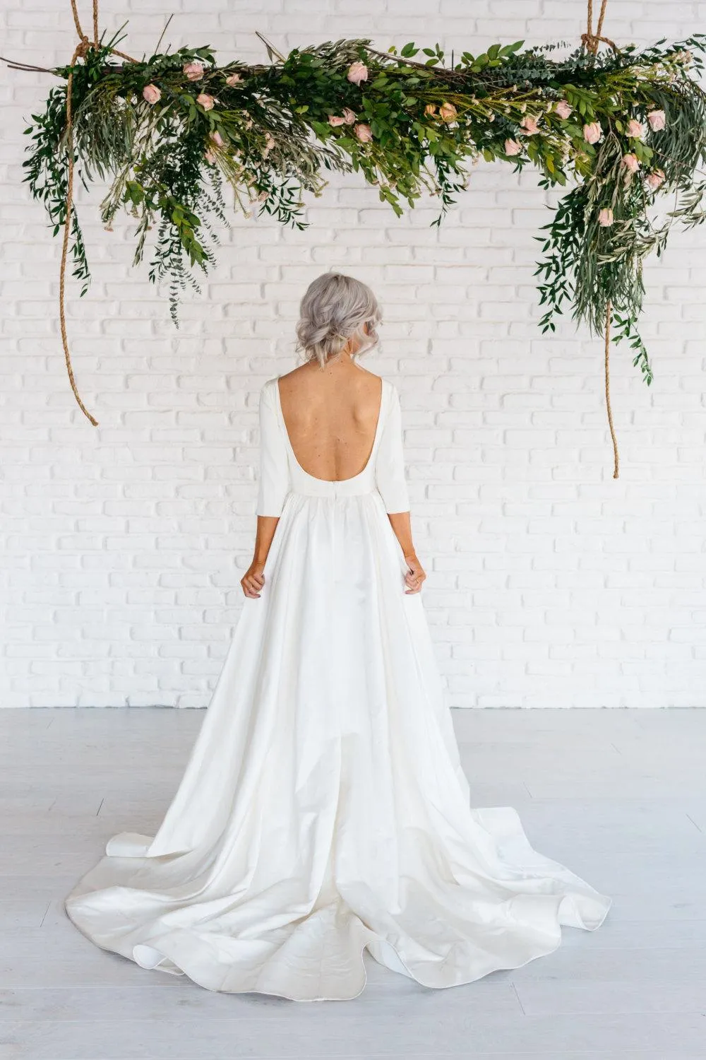 Modern Simple Long Sleeve A-Line Satin Wedding Dress With Open Back-ET_711539