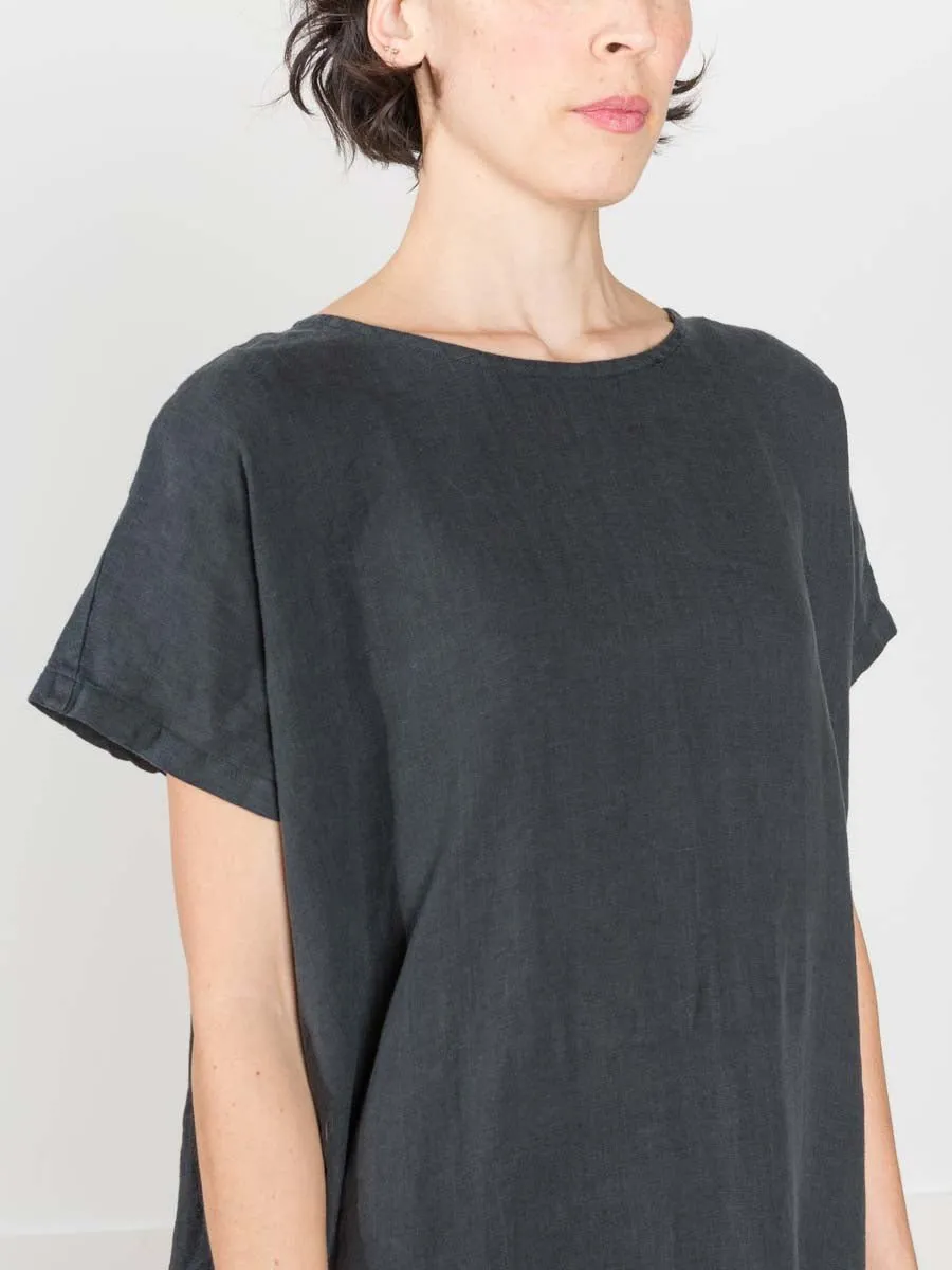 pleated cocoon dress - black