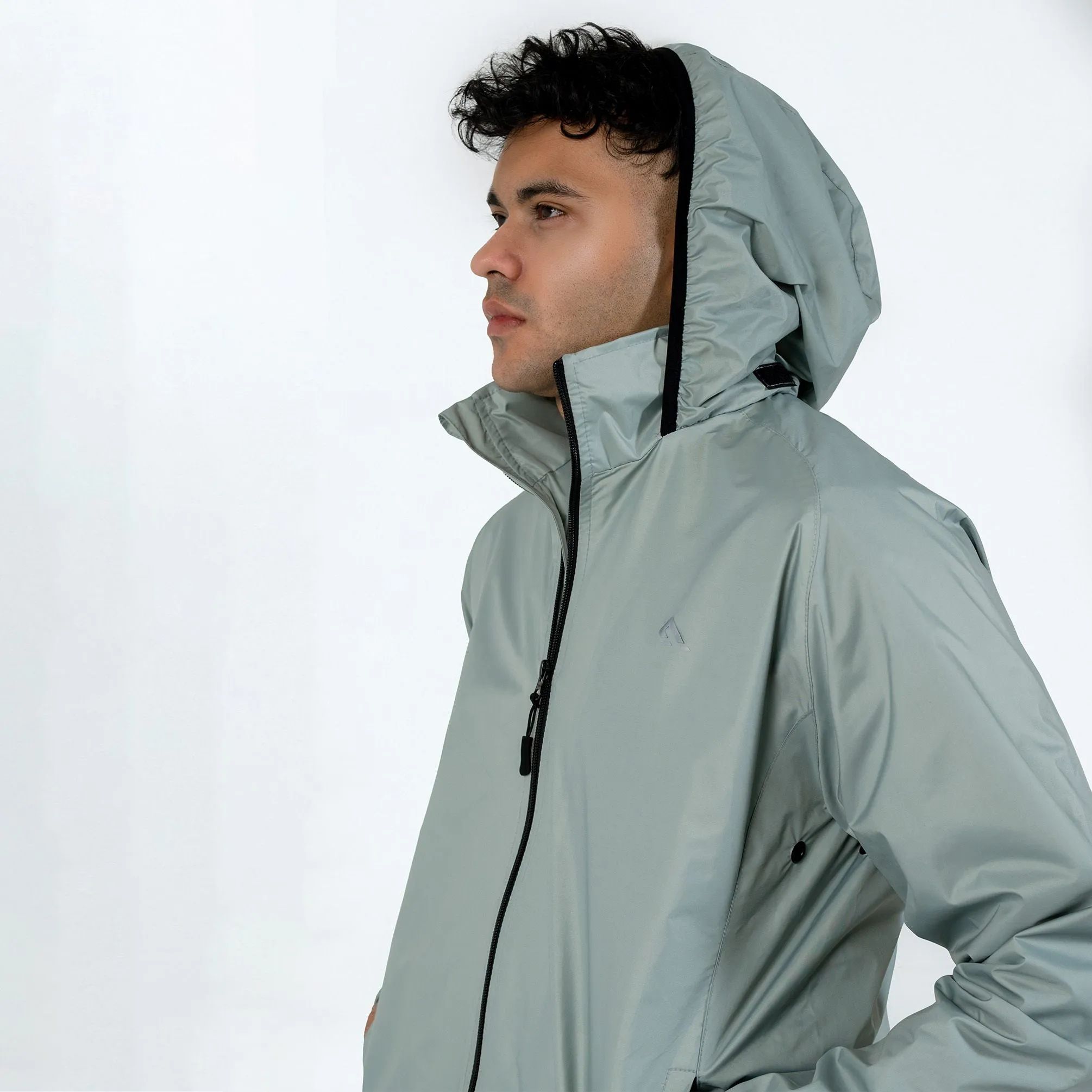 Revolve Windbreaker - Grey