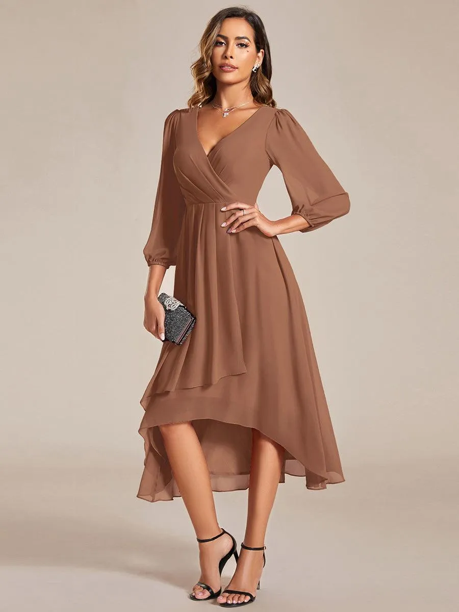 Robes de demoiselle d'honneur à manches longues et ourlet asymétrique
