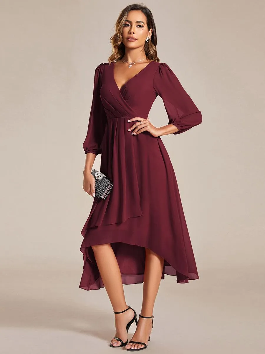 Robes de demoiselle d'honneur à manches longues et ourlet asymétrique