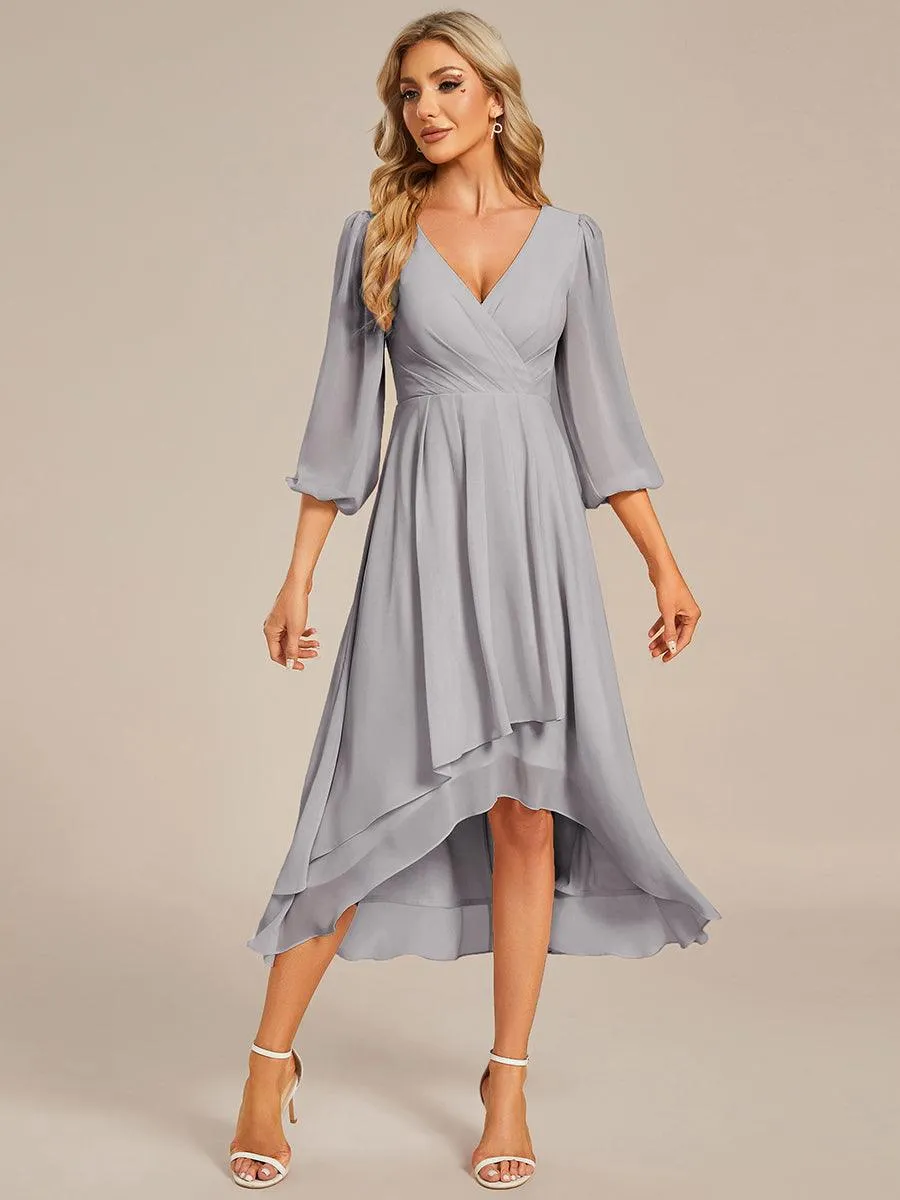 Robes de demoiselle d'honneur à manches longues et ourlet asymétrique