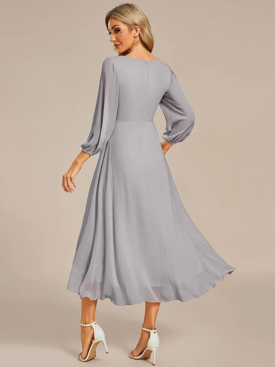 Robes de demoiselle d'honneur à manches longues et ourlet asymétrique