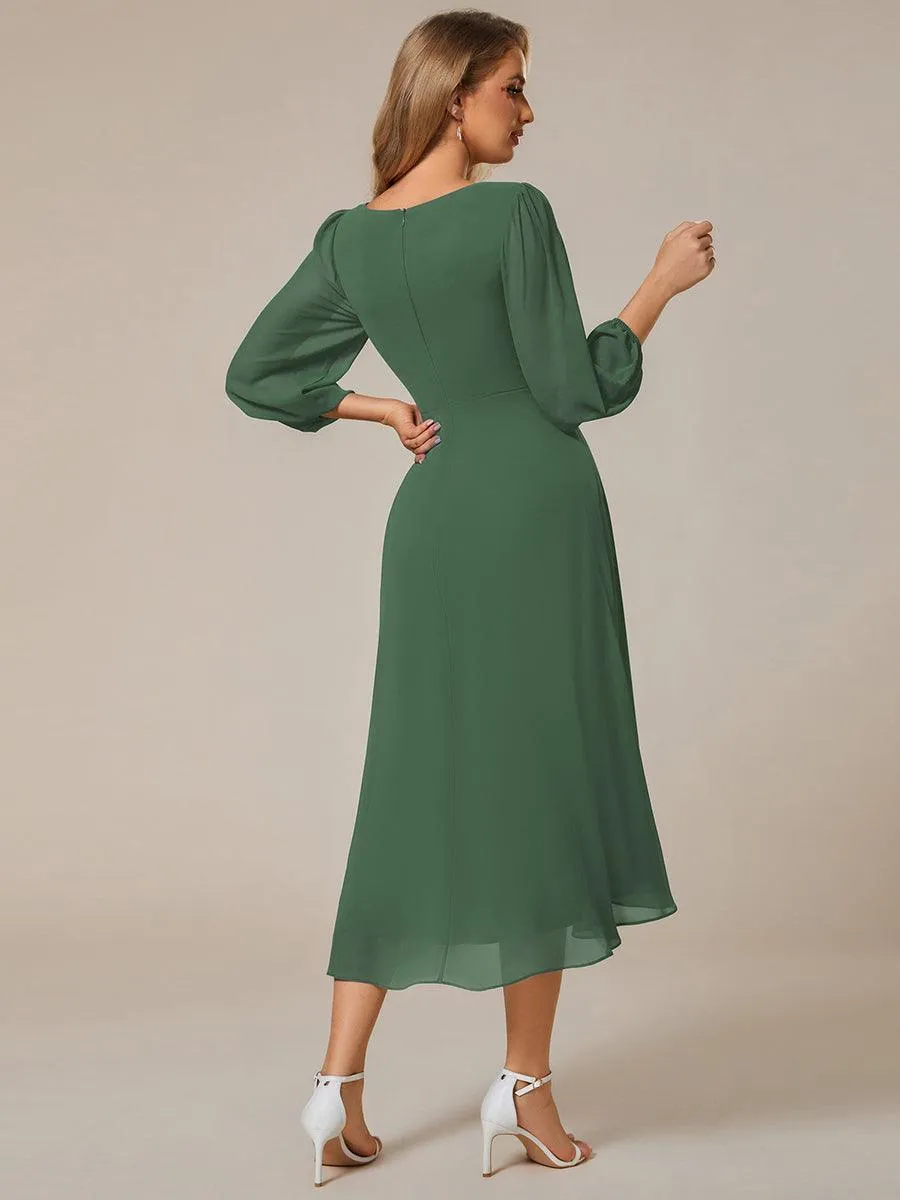 Robes de demoiselle d'honneur à manches longues et ourlet asymétrique