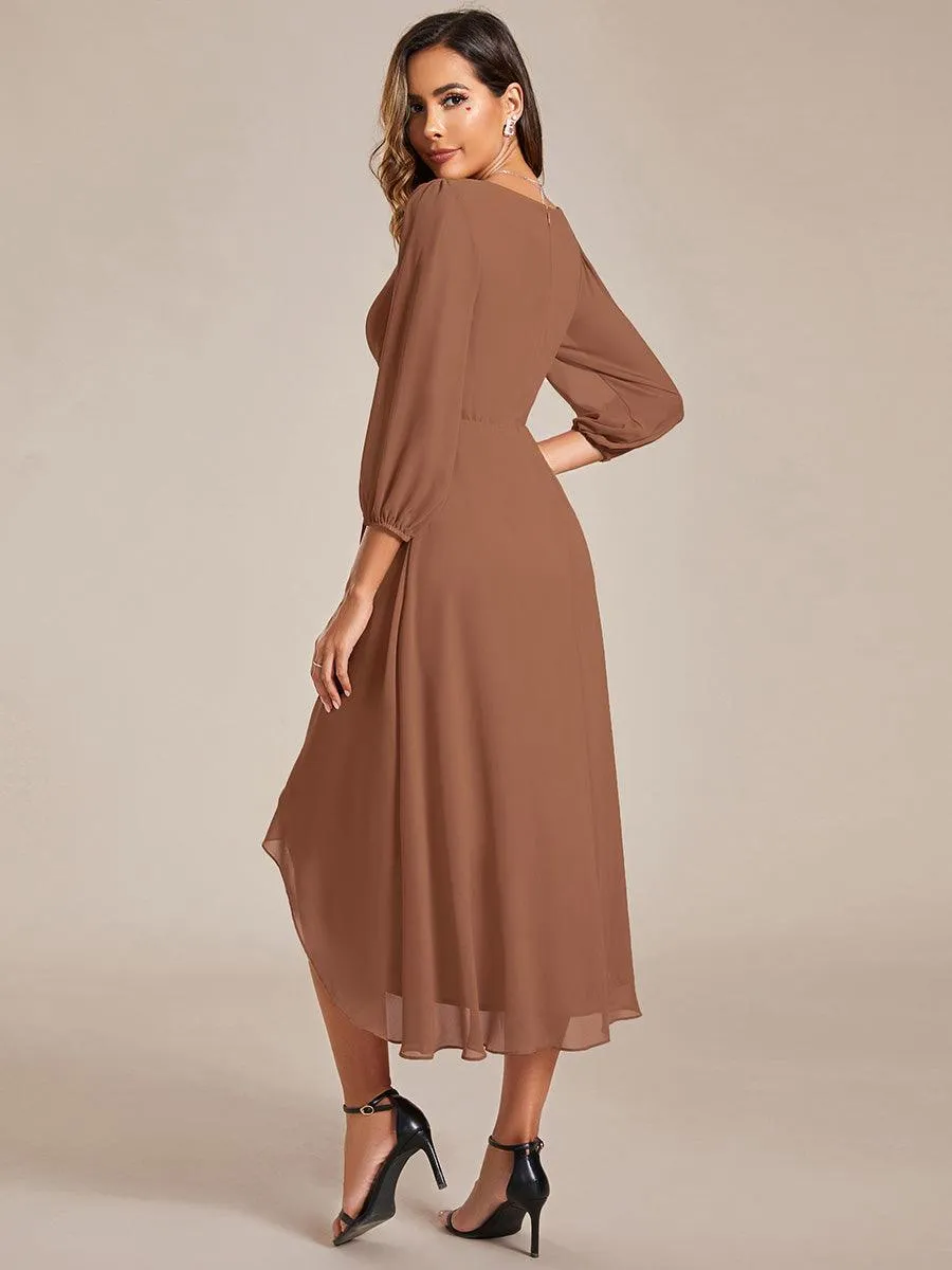 Robes de demoiselle d'honneur à manches longues et ourlet asymétrique