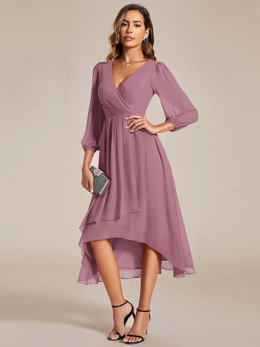 Robes de demoiselle d'honneur à manches longues et ourlet asymétrique