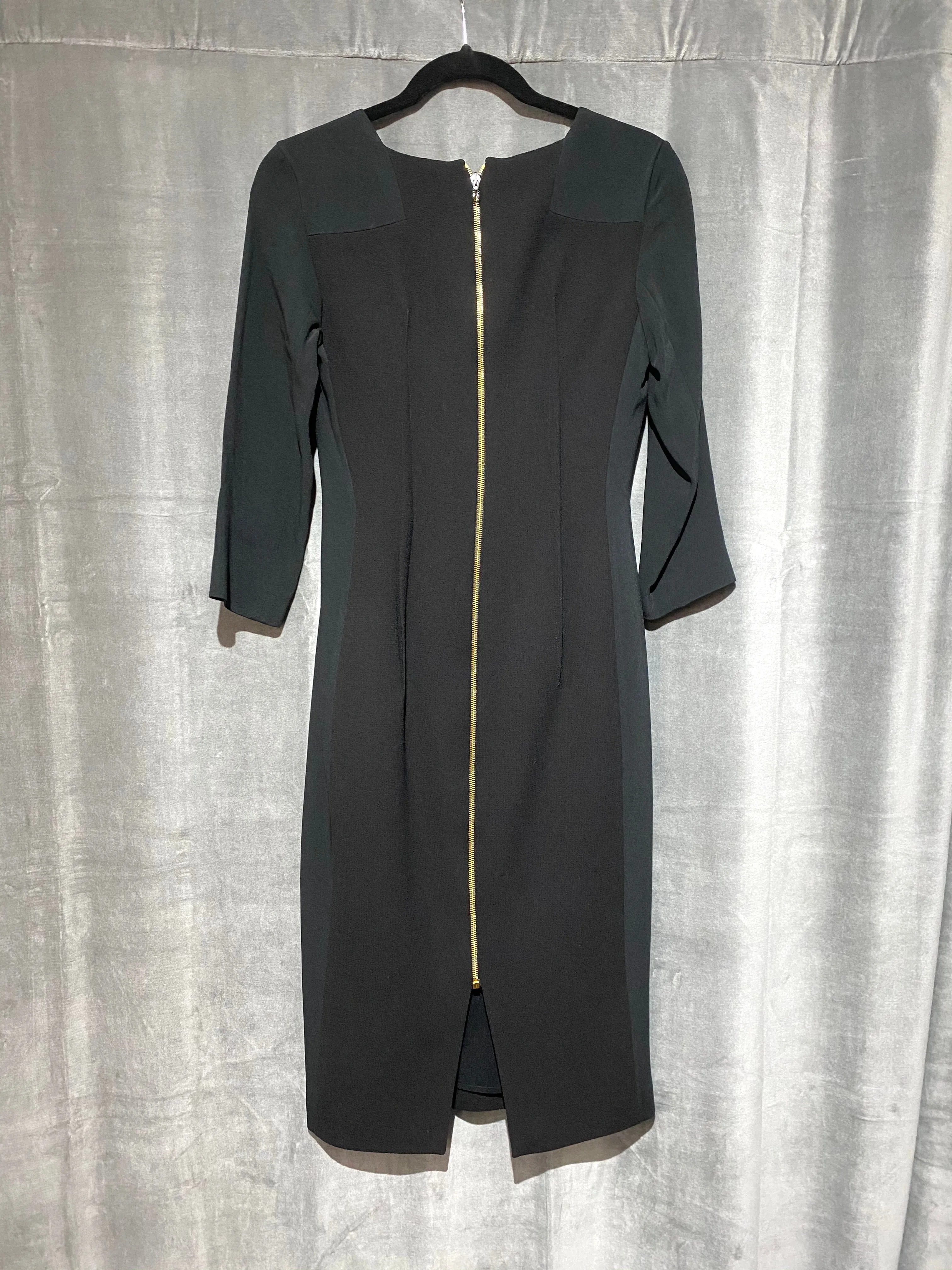 Roland Mouret for Neiman Marcus V Neck Crepe Stretch Dress