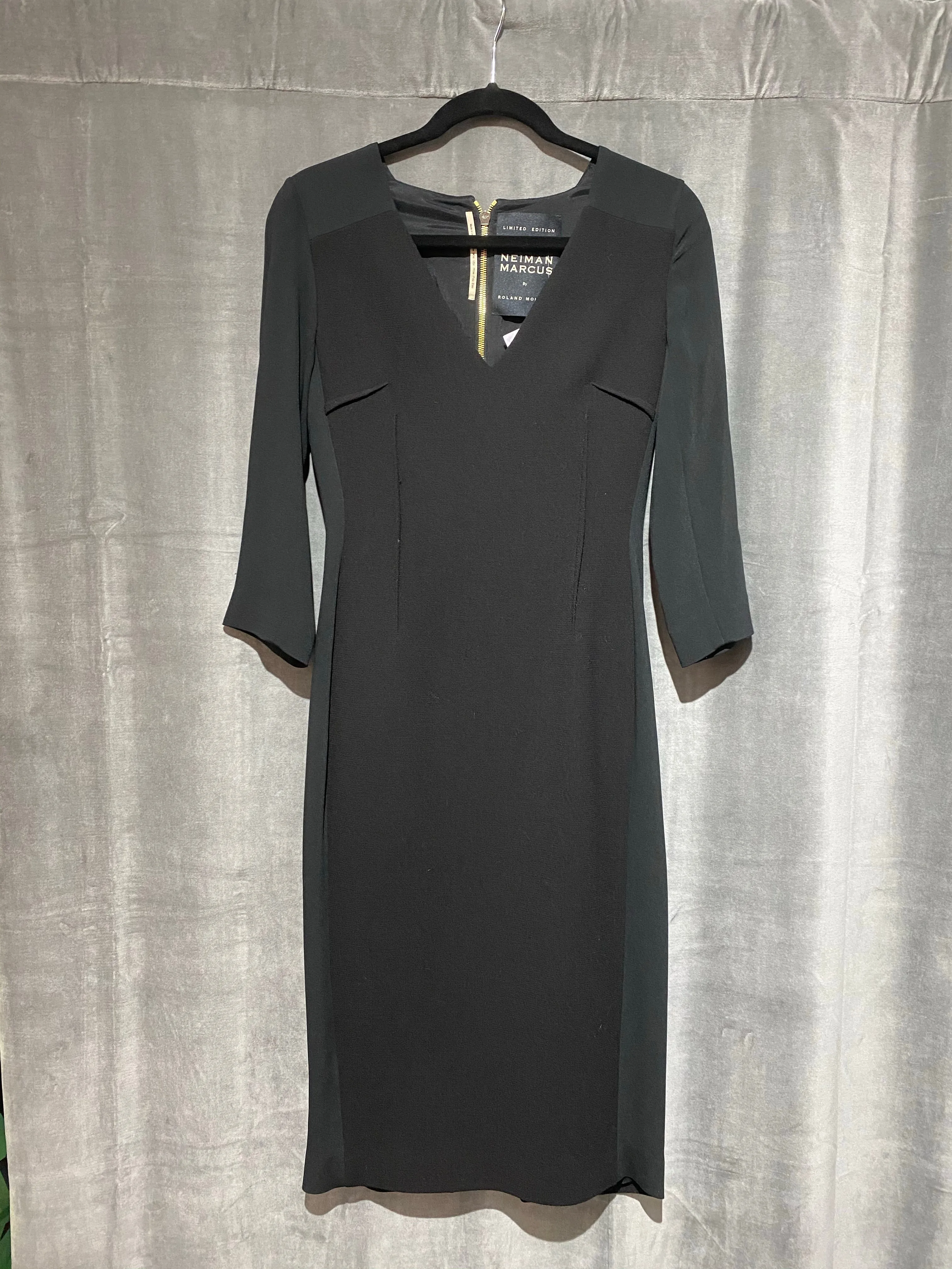 Roland Mouret for Neiman Marcus V Neck Crepe Stretch Dress