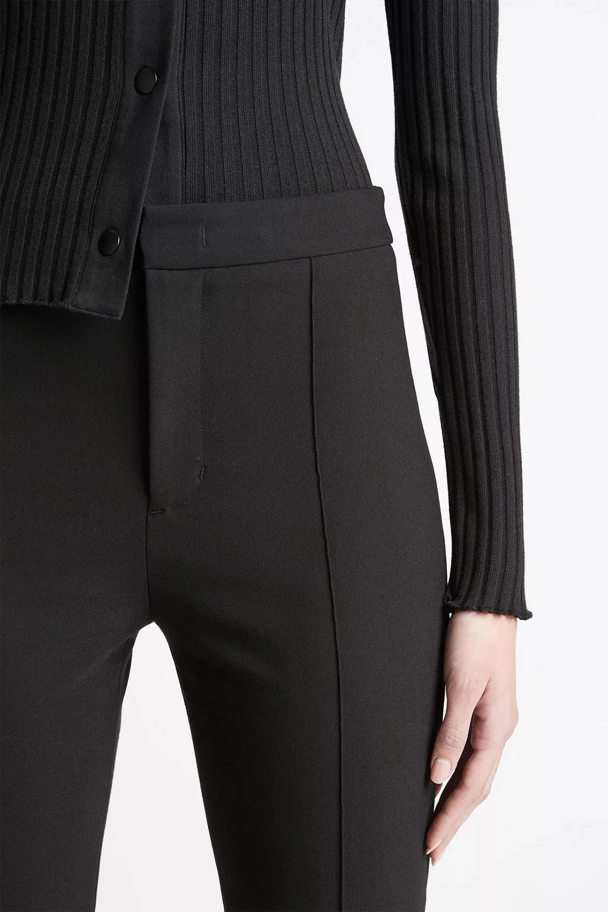 Slim-Fit Capri in Black