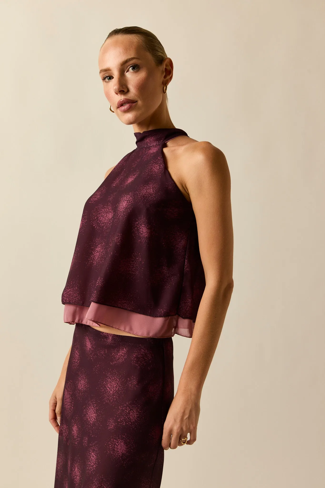 Top cuello halter gasa berenjena