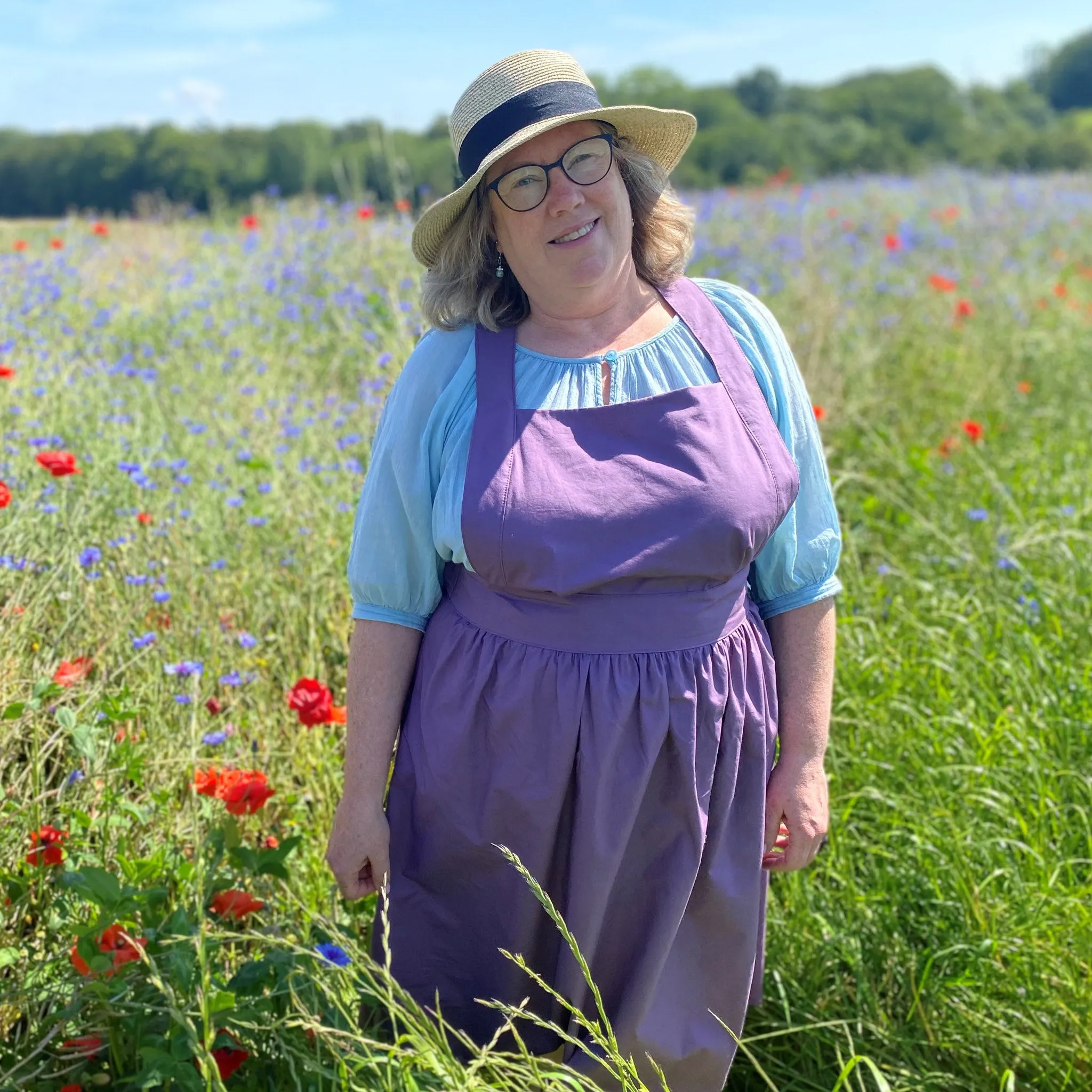 Wildflower Pinafore Sewing Pattern - Women's/Curved Fit
