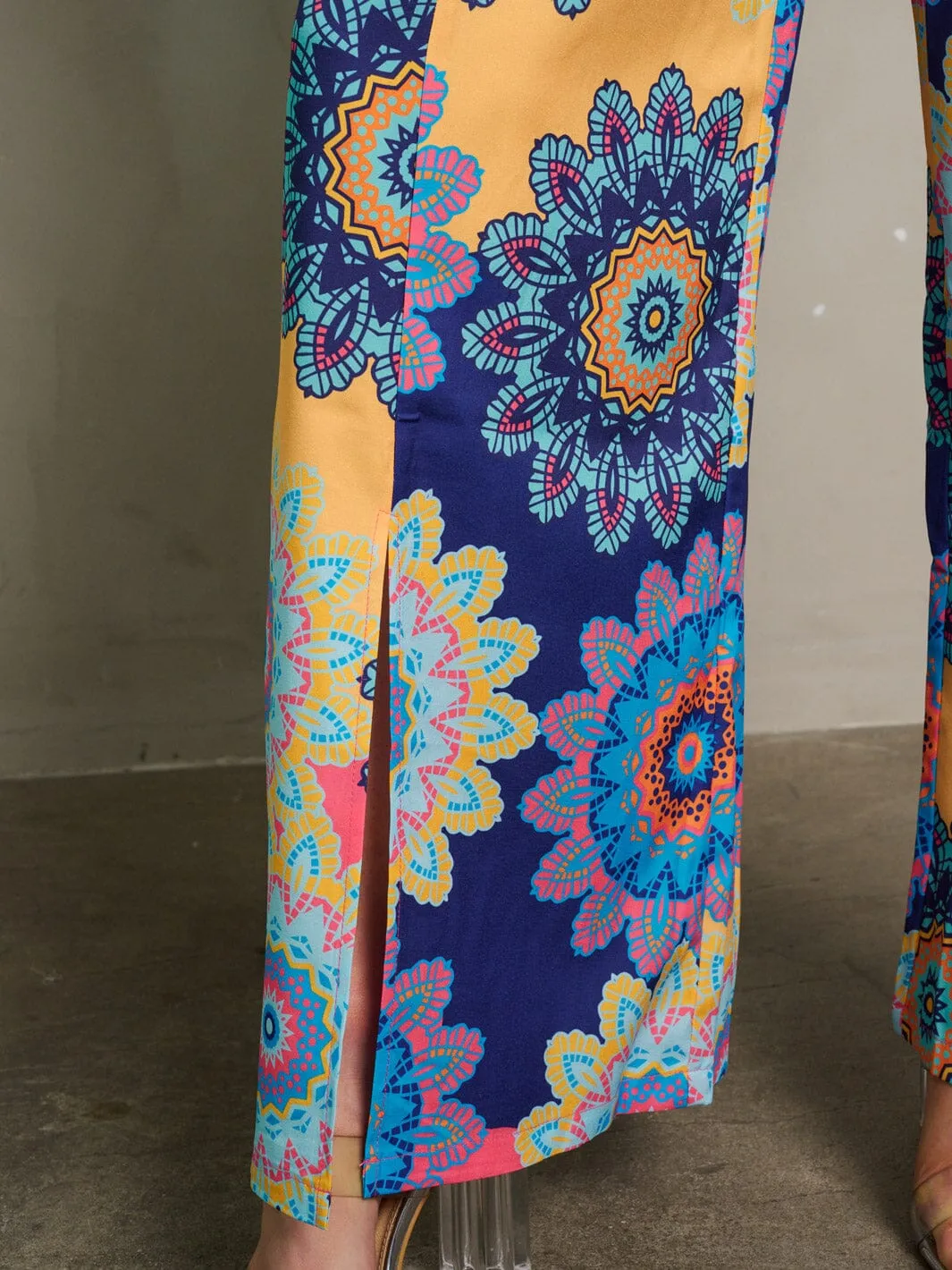 WOMEN'S ZIP UP SELF TIE PALAZZO MULTI PRINT PANTS
